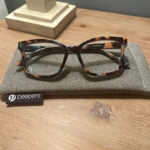 Peepers Octavia glasses 🩵